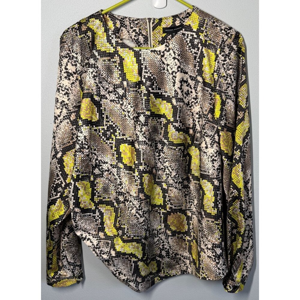 NWT Universal Standard Lucian Snake Skin Top Womens XS Yellow/Black Rushed Side‎